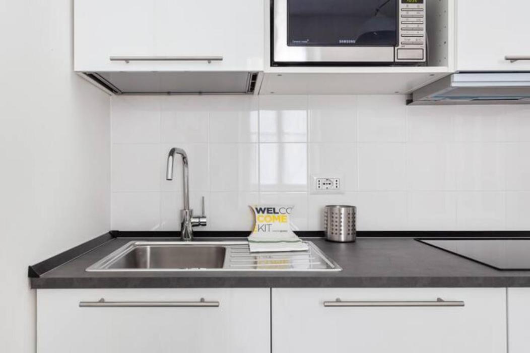 Isola And Zara Comfortable Apartment ミラノ エクステリア 写真